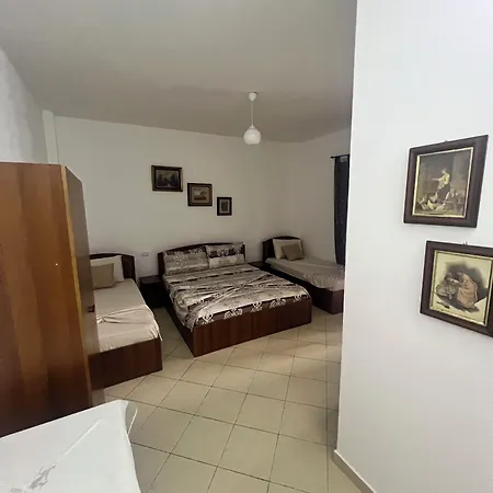 Bar Restaurant Mani فندق Velipojë
